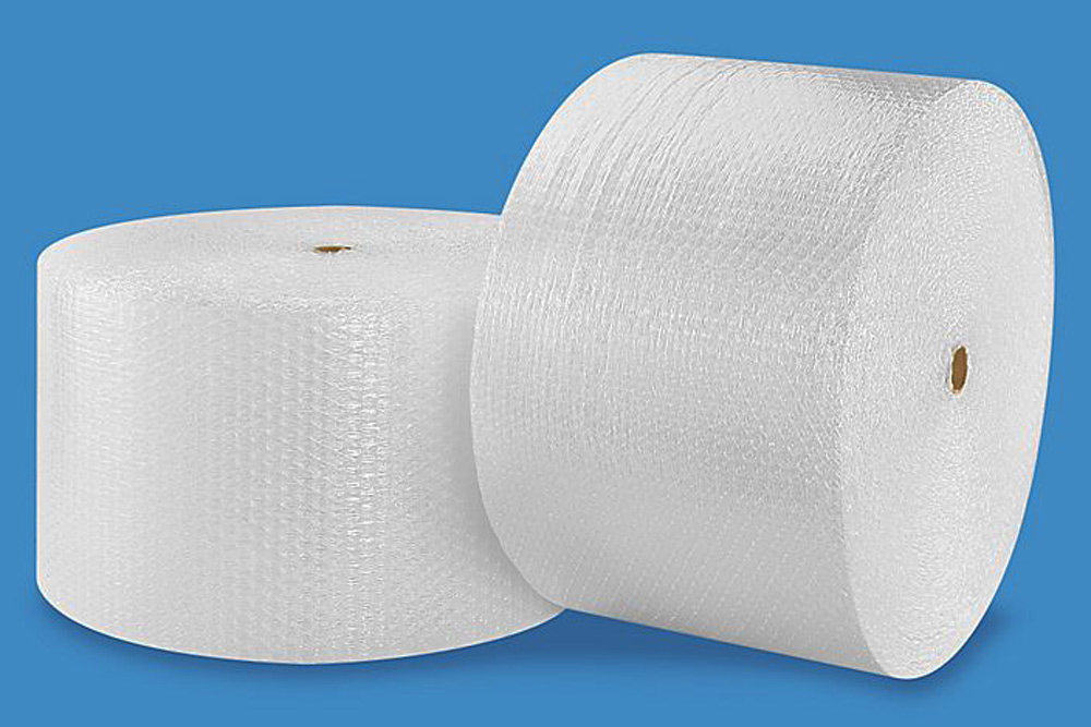 Protective bubble wrap roll for secure packaging. #BubbleWrapRoll #ProtectivePackaging